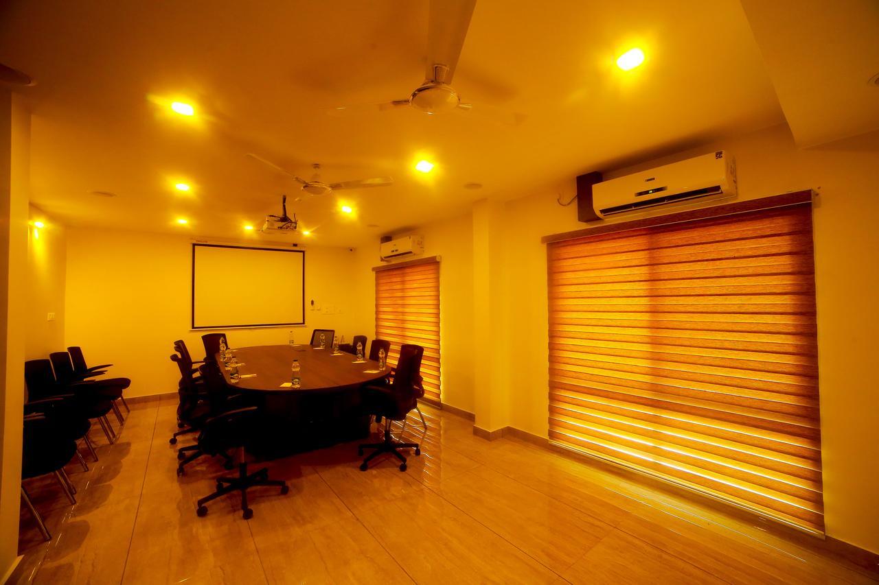 บรีซ สวีท Hotel Devanahalli ภายนอก รูปภาพ